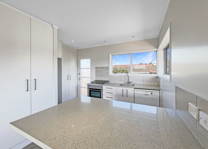  at 11B Eastwood Rise, Browns Bay, North Shore City, Auckland