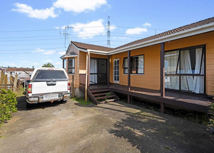  at 7 Caserta Place, Clover Park, Manukau City, Auckland