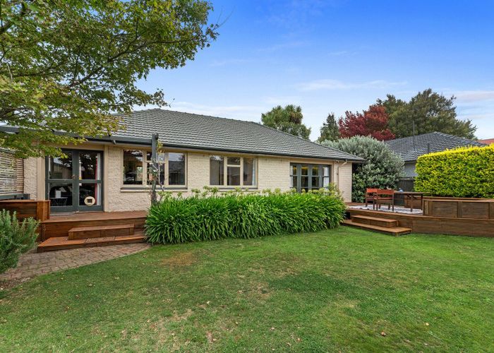  at 12 Saint Ives Street, Harewood, Christchurch City, Canterbury