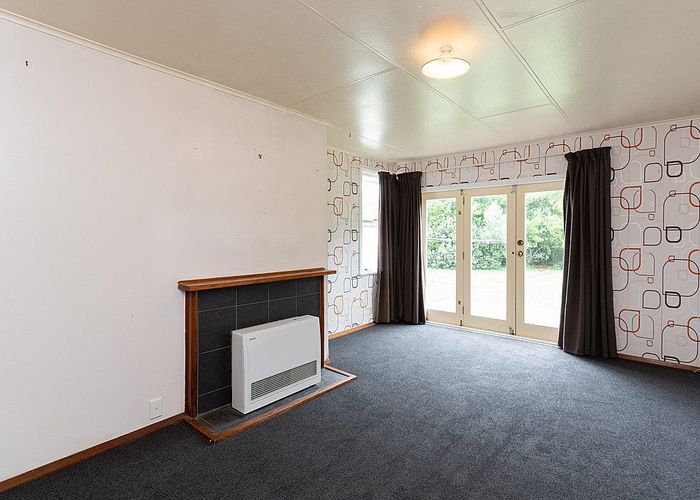  at 6 Newbury Street, Awapuni, Palmerston North, Manawatu / Whanganui