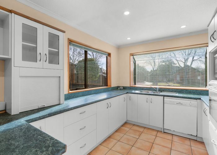  at 4 Amesbury Mews, Avonhead, Christchurch