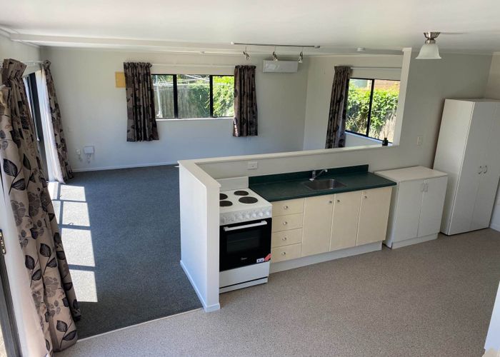  at 22 Hawke Crescent, Beachlands, Auckland