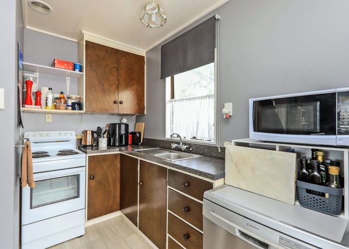  at 4/801 Southland Road, Raureka, Hastings