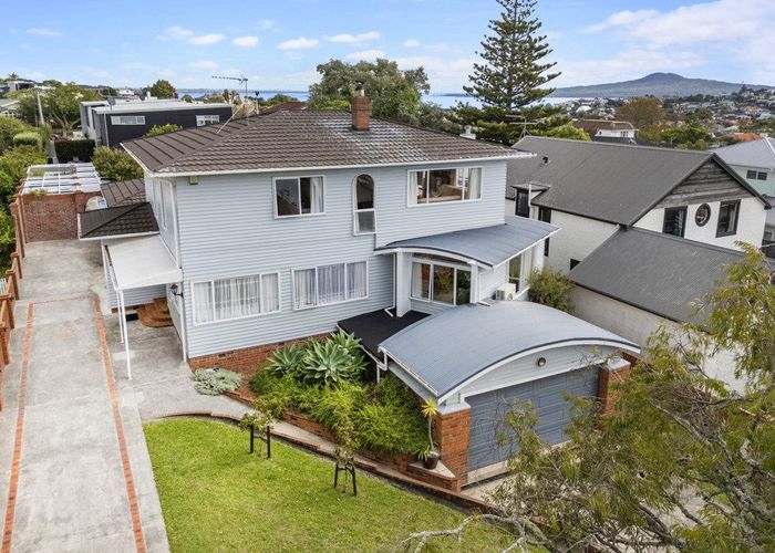  at 10 Kildare Avenue, Glendowie, Auckland