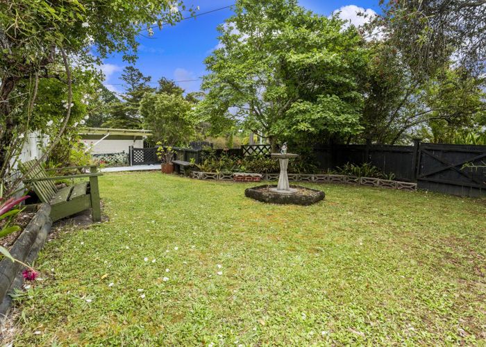  at 12 Outlook Road, Greenhithe, Auckland