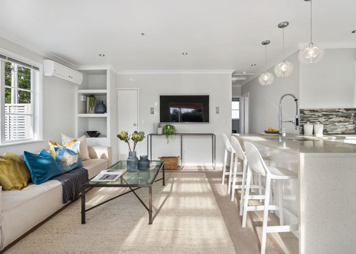  at 42A Island Bay Road, Beach Haven, North Shore City, Auckland