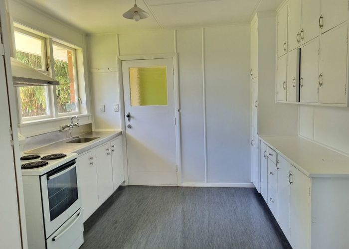  at 3 Aberfeldy Street, Cannons Creek, Porirua, Wellington