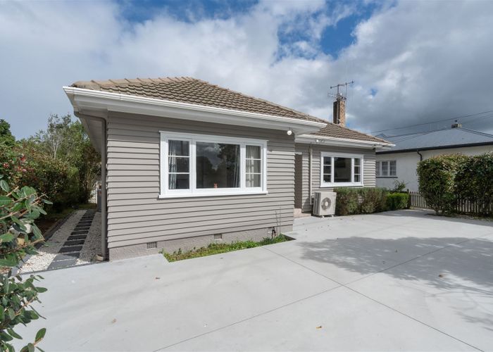  at 71 Dey Street, Hamilton East, Hamilton