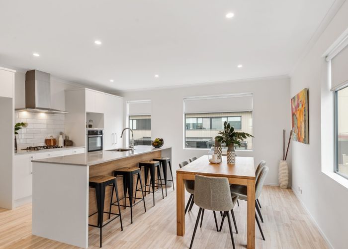  at 25 Bonnette Road, Flat Bush, Manukau City, Auckland