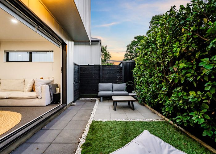  at 40b Waddell Avenue, Point England, Auckland City, Auckland