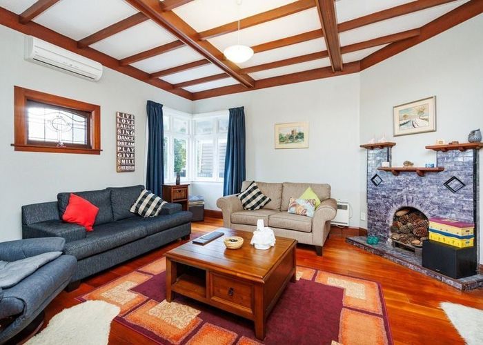 at 8 Burns Avenue, Takaro, Palmerston North, Manawatu / Whanganui