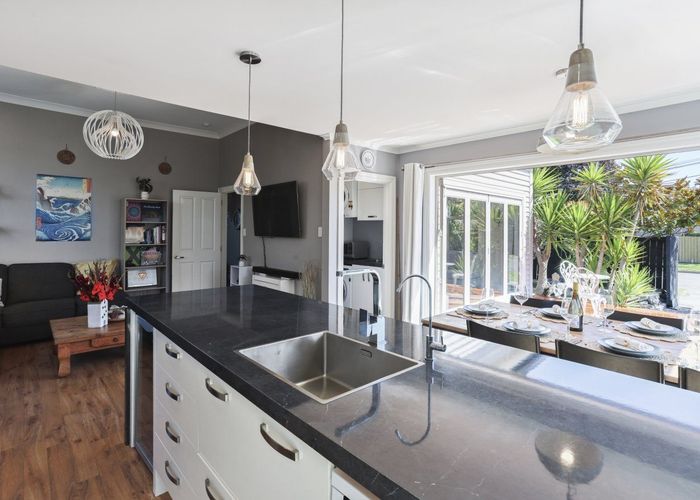  at 95 Sullivan Avenue, Woolston, Christchurch City, Canterbury