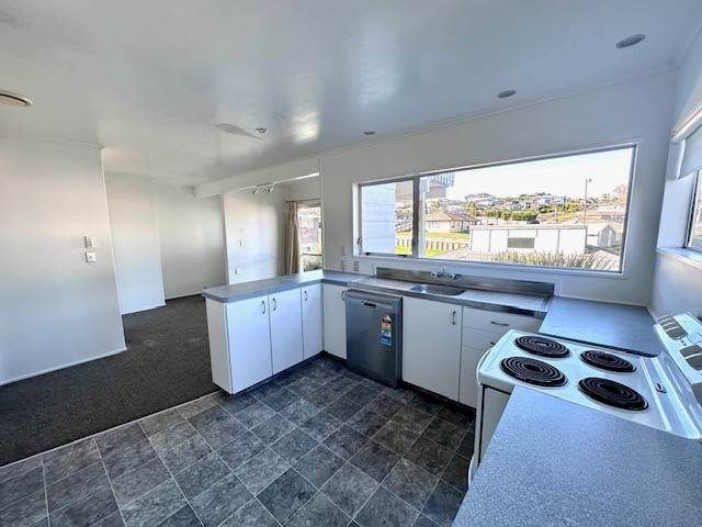  at 399 Welcome Bay Road, Welcome Bay, Tauranga, Bay Of Plenty