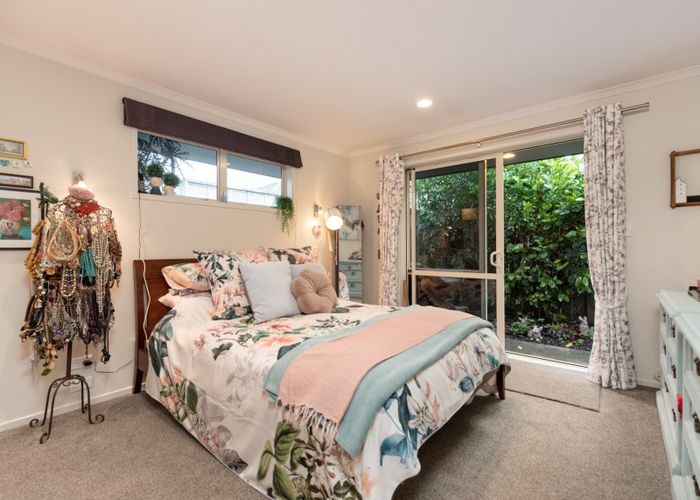  at 6 Montrose Place, Pyes Pa, Tauranga