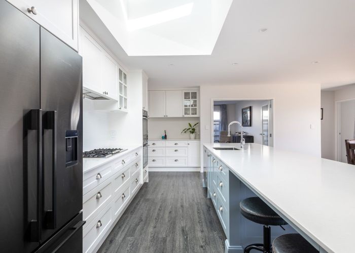  at 7 Tupare Place, Highlands Park, New Plymouth