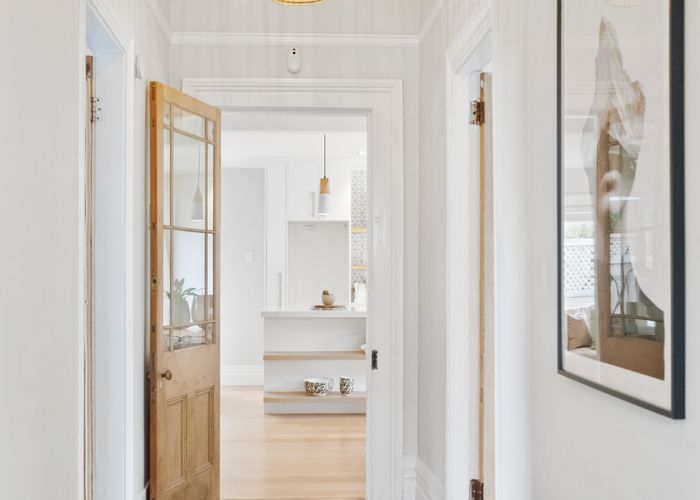  at 1/192 Queen Street, Northcote Point, Auckland