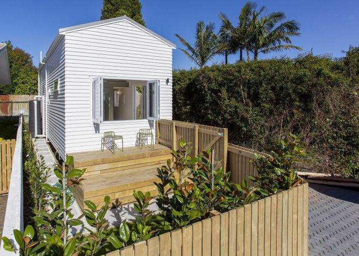  at 26A Clinton Avenue, Te Atatu Peninsula, Waitakere City, Auckland