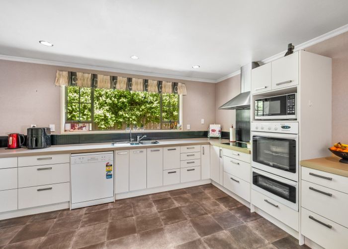  at 5 Hart Place, Bridge Hill, Alexandra