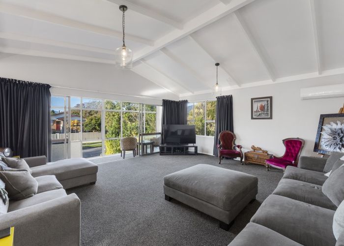  at 3 Denver Grove, Totara Park, Upper Hutt