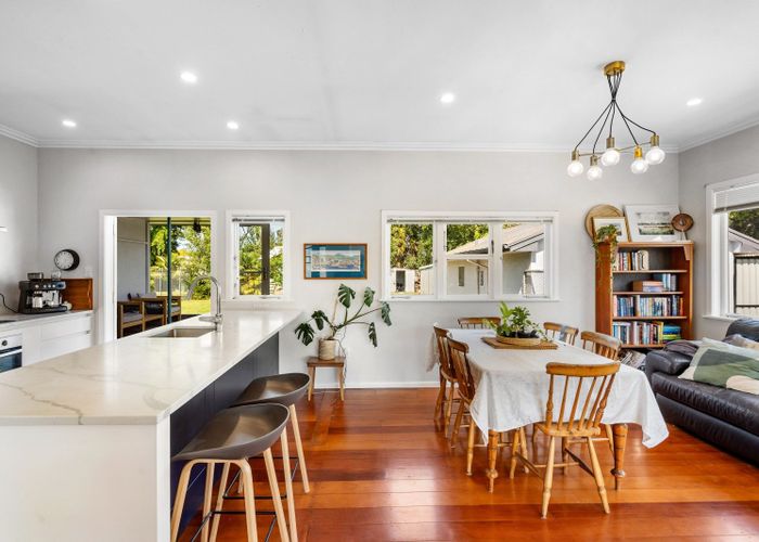  at 911 Avenue Road East, Parkvale, Hastings