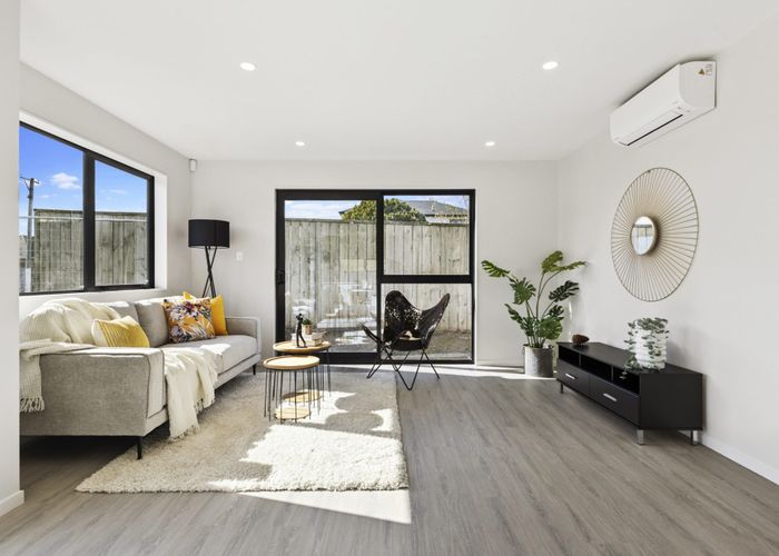  at 2/49 Puriri Road, Manurewa, Manukau City, Auckland