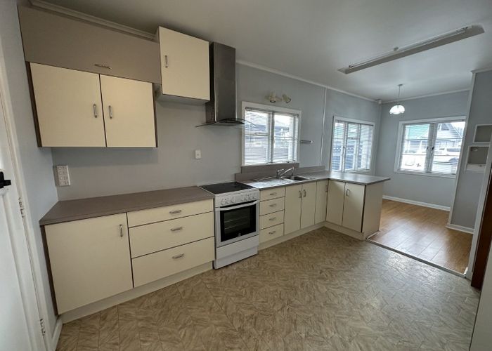  at 2 Keays Road, Avenues, Whangarei