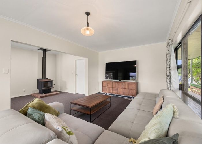  at 32 Brookvale Lane, Taupaki, Rodney, Auckland