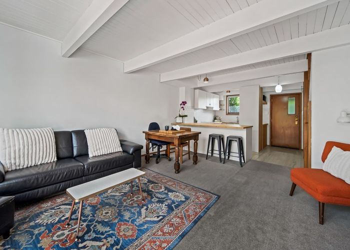  at 2/25 Holly Road, St. Albans, Christchurch City, Canterbury