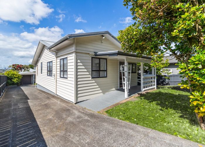  at 9 Taumata Road, Sandringham, Auckland City, Auckland
