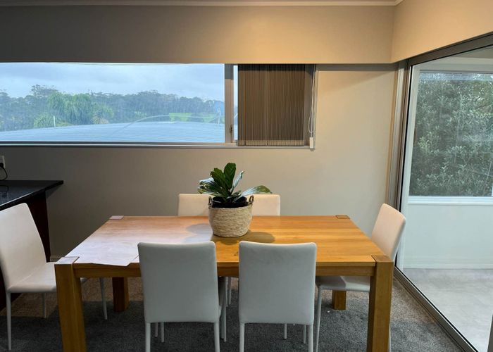  at 2/100 Aberdeen Road, Campbells Bay, North Shore City, Auckland
