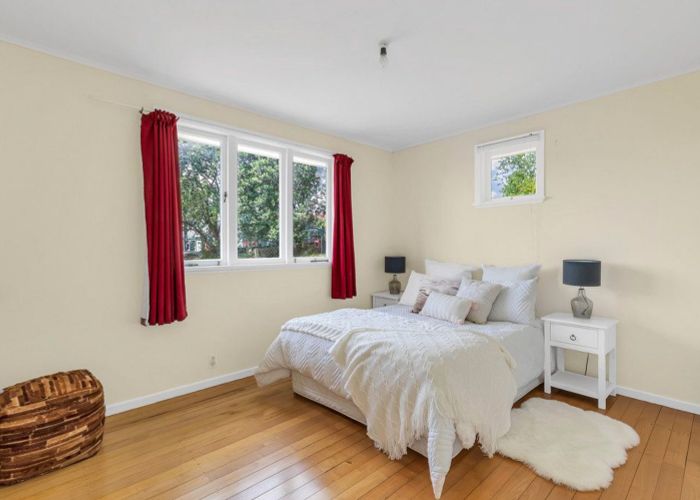  at 101 Glengarry Road, Glen Eden, Auckland