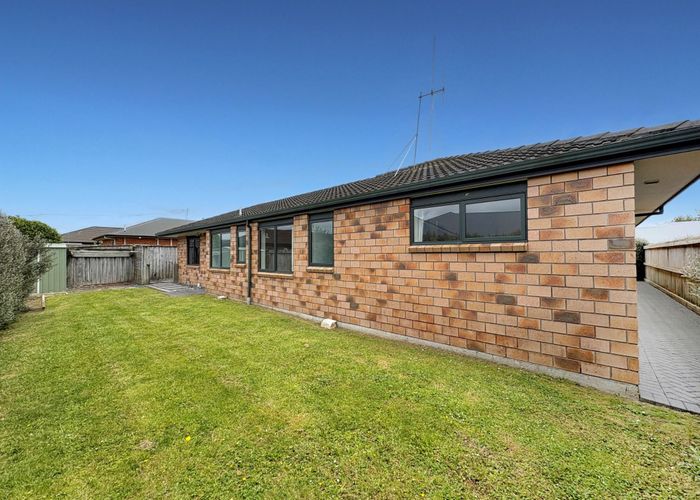  at 13 Belgrave Court, Huntington, Hamilton