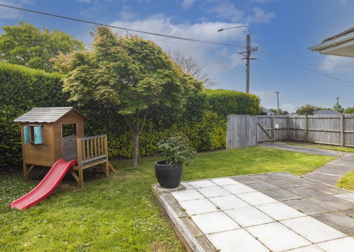  at 142 Grahams Road, Burnside, Christchurch