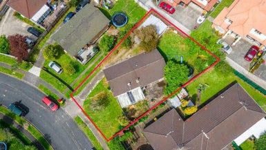  at 3E Mandarin Place, Half Moon Bay, Auckland