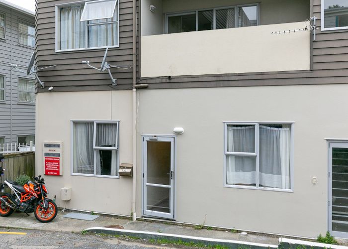  at 1/27 Drummond Street, Mount Cook, Wellington