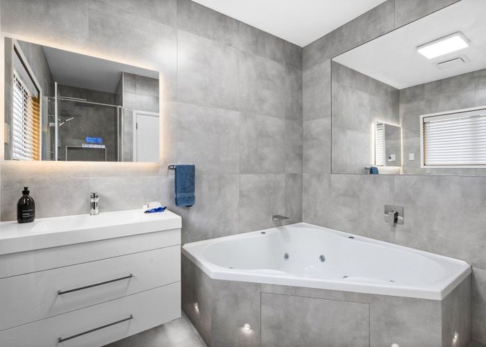  at 2 Bale Place, Havelock North, Havelock North