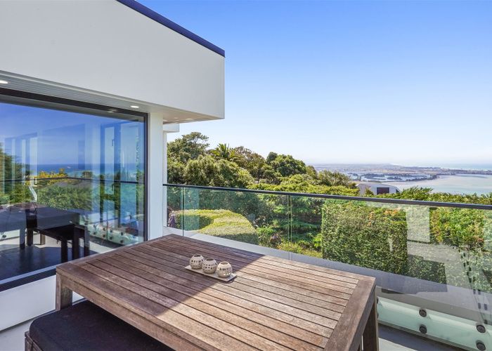  at 2/11 Belleview Terrace, Mount Pleasant, Christchurch