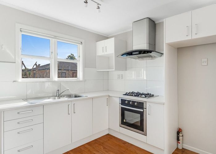  at 2 Dampier Street, Avondale, Auckland City, Auckland