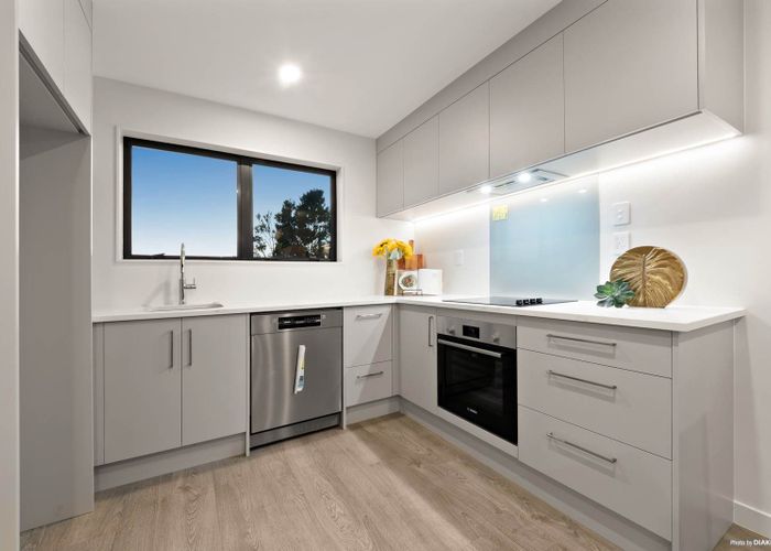  at 5/13 Crosby Road, West Harbour, Waitakere City, Auckland