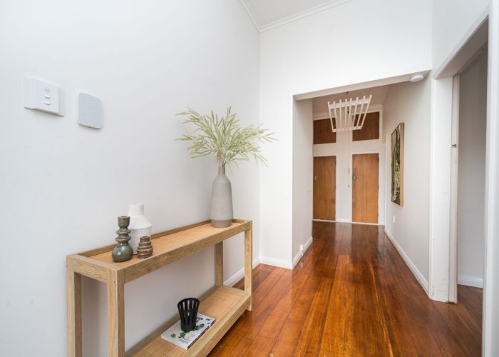  at 8 Frederick Street, Terrace End, Palmerston North, Manawatu / Whanganui