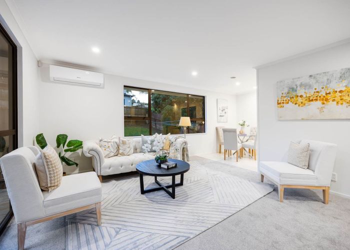 at 2/72 Shoreham Street, Avondale, Auckland City, Auckland