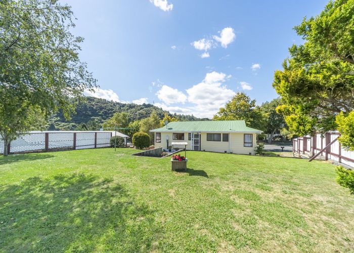  at 98 Gemstone Drive, Birchville, Upper Hutt