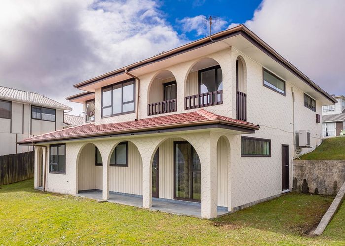  at 5 Mandeville Crescent, Grenada Village, Wellington