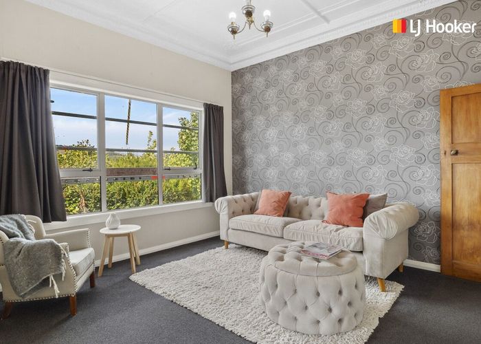  at 32 Adderley Terrace, Ravensbourne, Dunedin, Otago