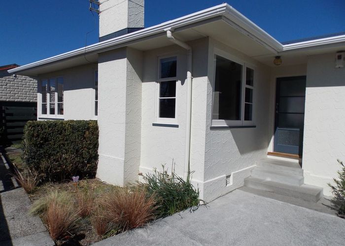  at 60 College Street, Awapuni, Palmerston North, Manawatu / Whanganui