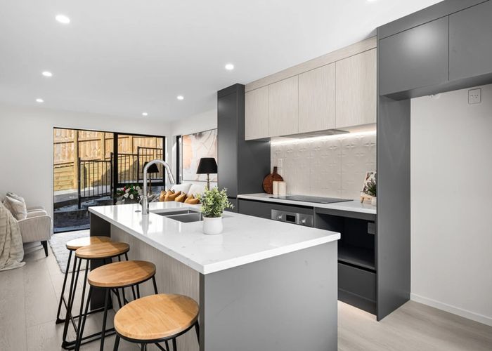  at 7B Maroubra Place, Botany Downs, Manukau City, Auckland