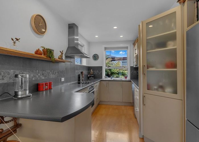  at 2/17 Edgeware Road, St. Albans, Christchurch City, Canterbury