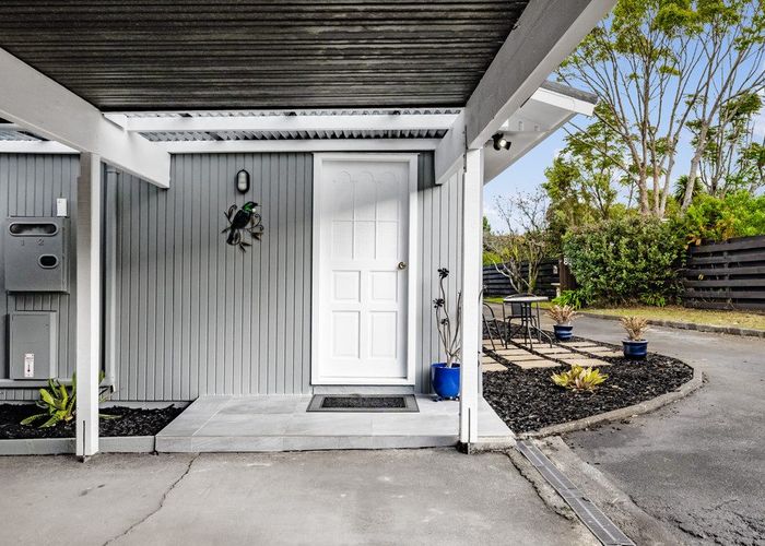  at 1/83 Meadway, Sunnyhills, Manukau City, Auckland