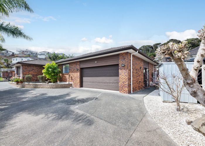  at 3 Hornsey Avenue, Henderson, Waitakere City, Auckland