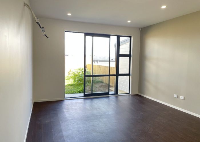  at 32 Karoro Road, Flat Bush, Manukau City, Auckland